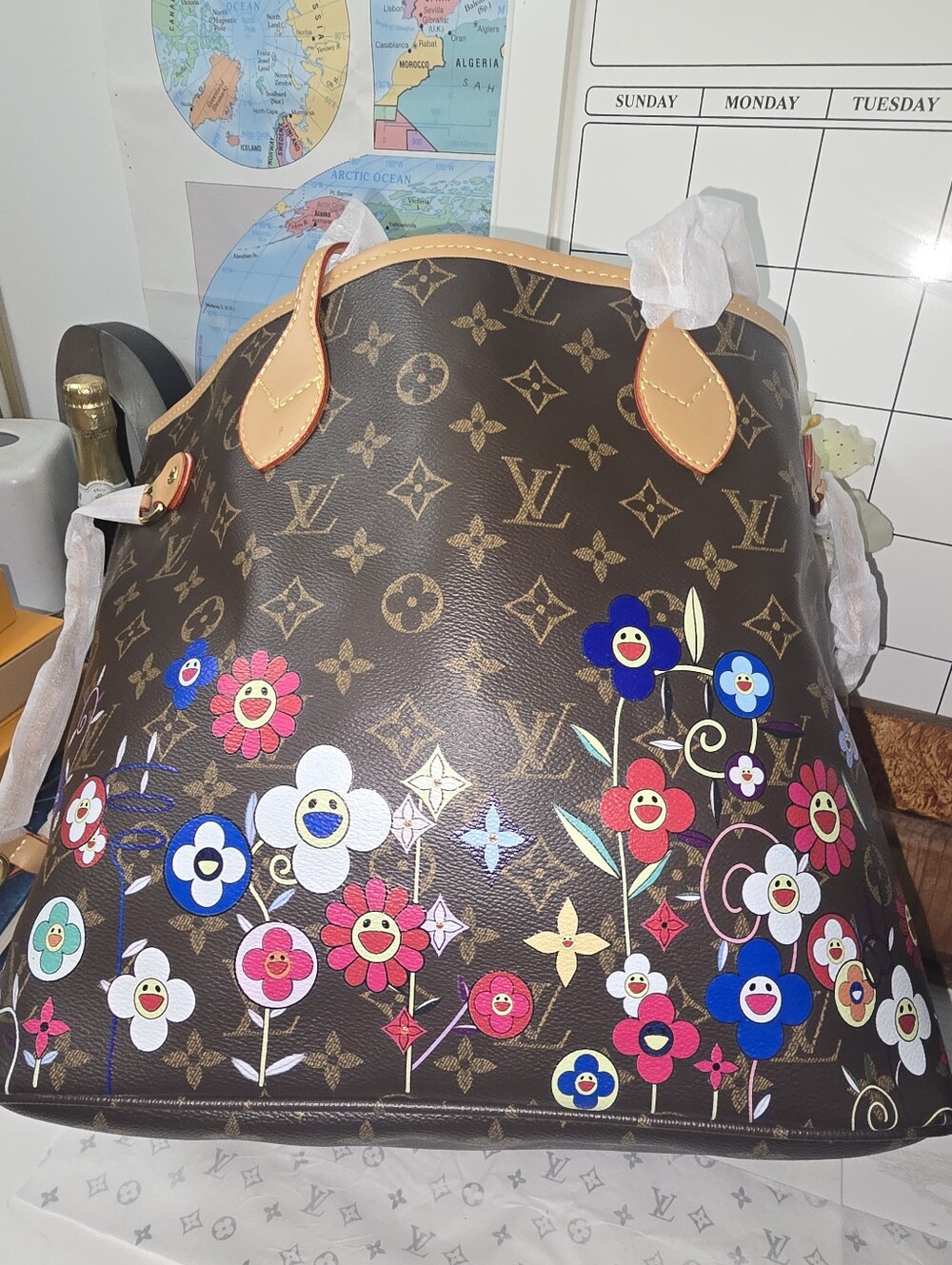 Super Smiley Garden Coated Canvas Allways Filled Travel Tote LVUO MM